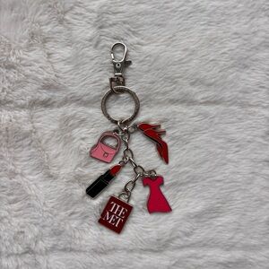Official The Met Store Fashion Charms Keychain Bag Charm Red Dress Lipstick
